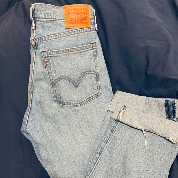 Levi's Pants - Levi wedgie fit denim Levi's Pants - Levi wedgie fit denim